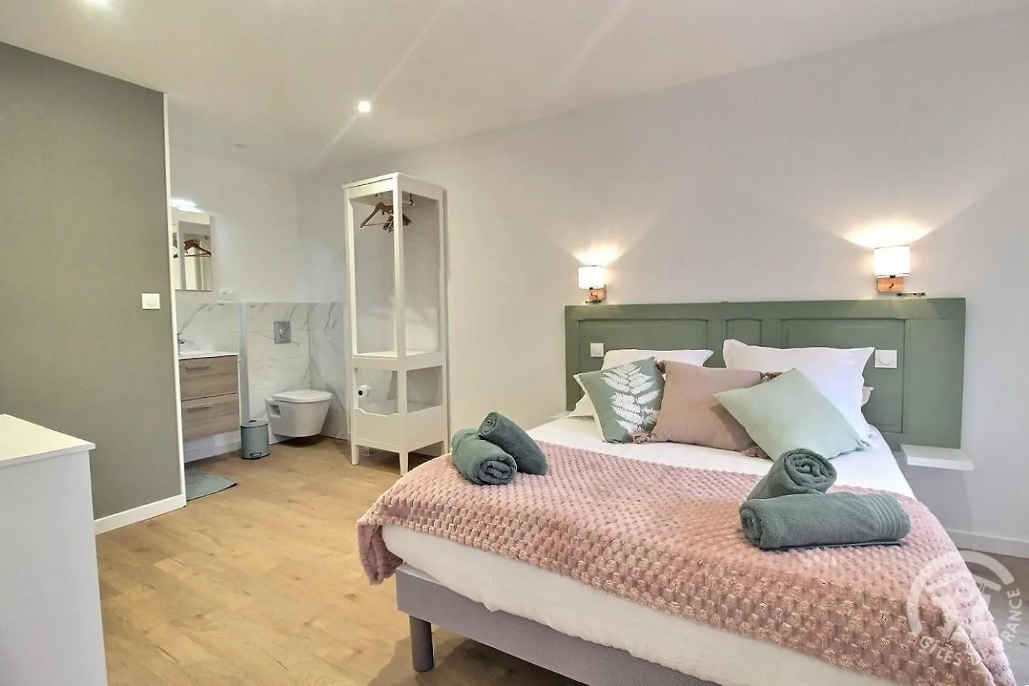 Holiday home La Maison De Oueval Frehel