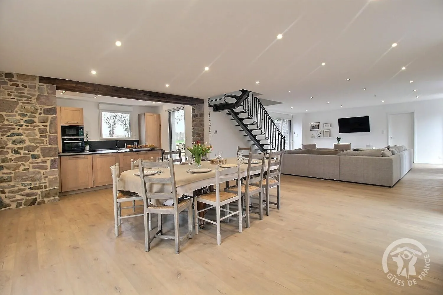 La Maison De Oueval Frehel 0*,